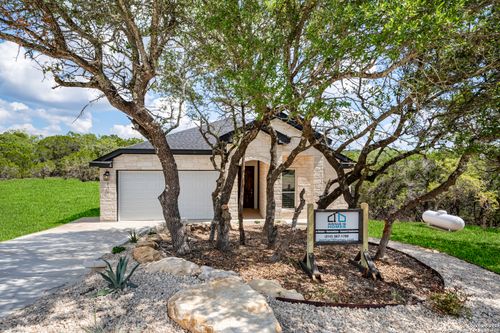 1066 Primrose Path, Canyon Lake, TX, 78133-2182 | Card Image