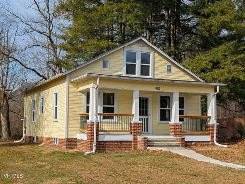 1749 Us Highway 23 S, Weber City, VA, 24290-7034 | Card Image