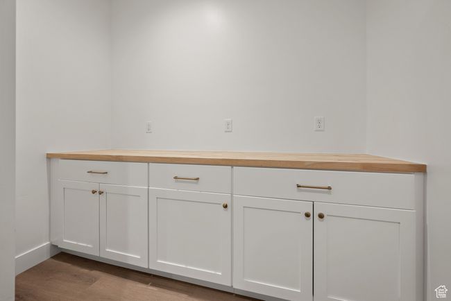 Counter space in Walk-in Pantry | Image 16