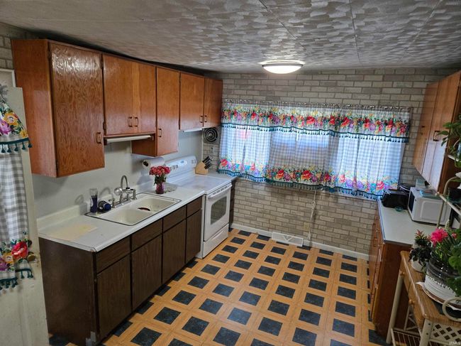 1542 Frushour St, House other with 2 bedrooms, 1 bathrooms and null parking in Lucerne IN | Image 10