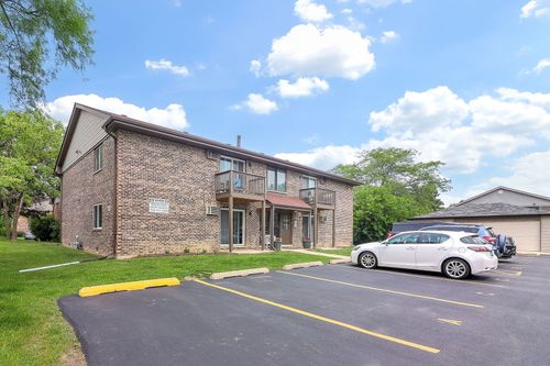 514 Brookside Dr, Westmont, IL, 60559-2760 | Card Image
