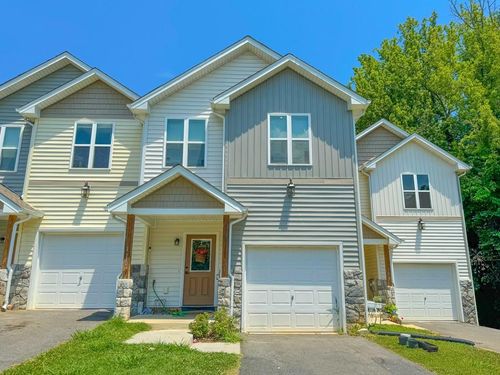 110 Bird Rd, Blackstone, VA, 23824-1220 | Card Image