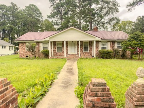 109 Quaker St, Saint George, SC, 29477-2517 | Card Image