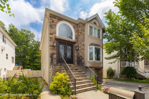41 Brookside Loop, Staten Island, NY, 10309-4506 | Card Image