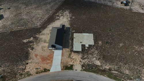 170 Pine Valley Dr, La Vernia, TX, 78121-3975 | Card Image