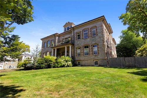 b101-426 Spring St, Newport, RI, 02840-6868 | Card Image