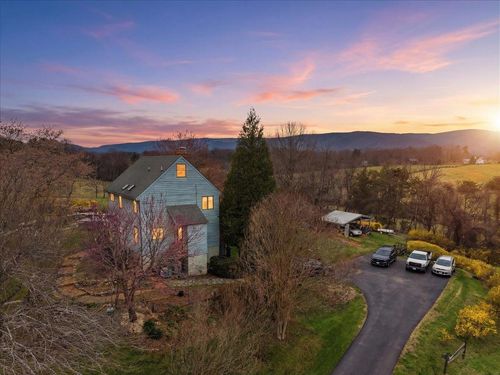 1120 Kingsway Rd, Afton, VA, 22920-1826 | Card Image