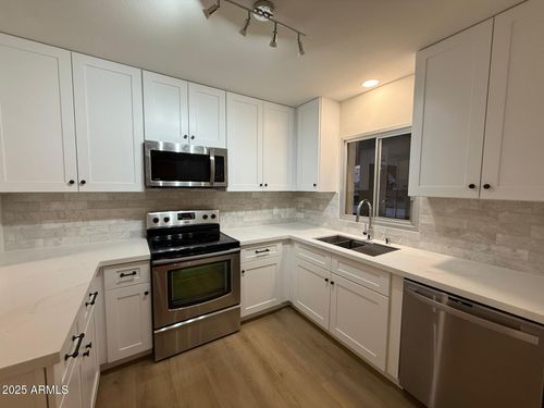 215-131 N Higley Rd, Mesa, AZ, 85205-8042 | Card Image
