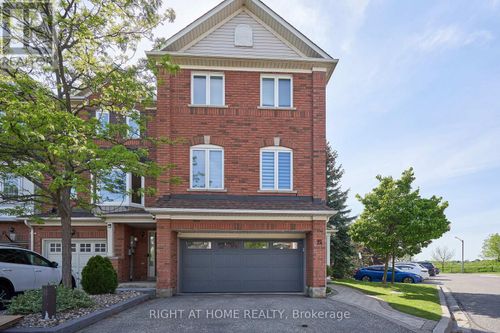 24-271 Richvale Dr S, Brampton, ON, L6Z4W7 | Card Image