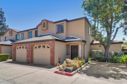 56-2250 Scarborough Dr, Lodi, CA, 95240-6652 | Card Image