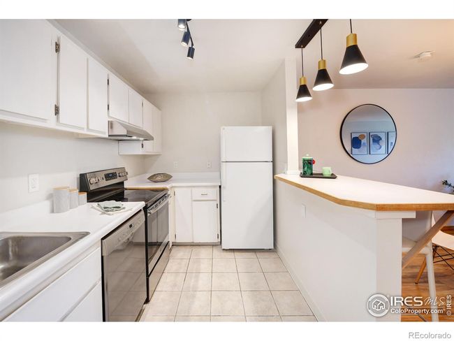 APT-201 - 3240 Iris Ave, Condo with 2 bedrooms, 2 bathrooms and 1 parking in Boulder CO | Image 10