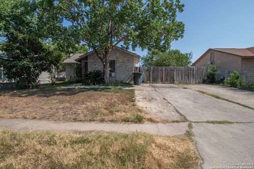2611 Patron, San Antonio, TX, 78224-1844 | Card Image