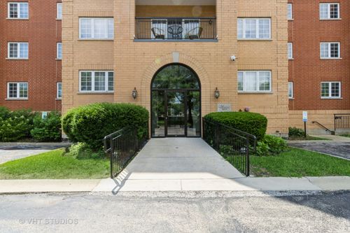unit-203-59 S Hale St, Palatine, IL, 60067-6267 | Card Image