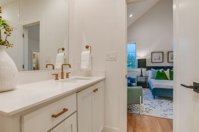 APT-1006 - 7207 Gaston Ave, Condo with 2 bedrooms, 3 bathrooms and null parking in Dallas TX | Image 27