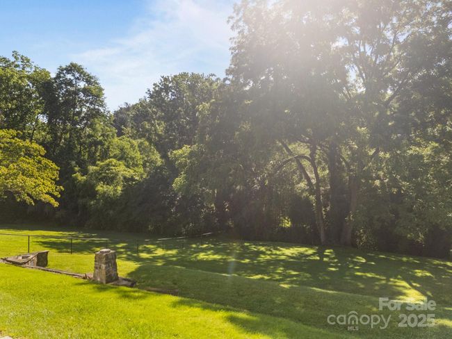 109 Short St, Home with 3 bedrooms, 2 bathrooms and null parking in Waynesville NC | Image 31