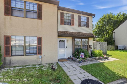 111 Cypress Dr, QUAKERTOWN, PA, 18951-3515 | Card Image