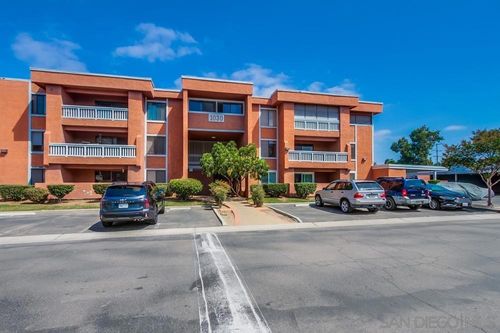 unit-120-1030 E Washington Ave, Escondido, CA, 92025-3290 | Card Image
