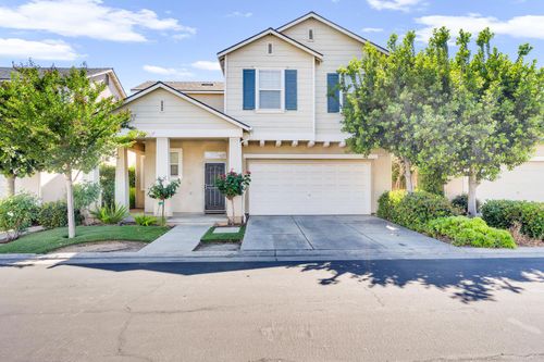 3689 W Black Walnut Ln, Fresno, CA, 93711-5941 | Card Image