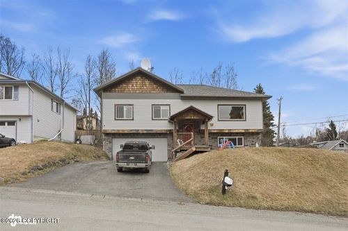 4601 Caravelle Dr, Anchorage, AK, 99502-2721 | Card Image
