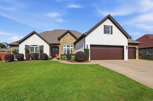 3221 Robbins Drive, Bryant, AR, 72022 | Card Image