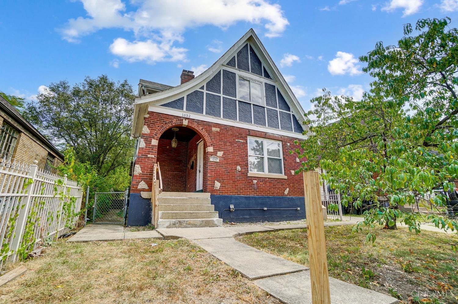 Woodlawn Ave, Cincinnati, OH 45205
