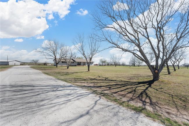 5132 Cedar Rock Pkwy, House other with 3 bedrooms, 2 bathrooms and 2 parking in Crawford TX | Image 38