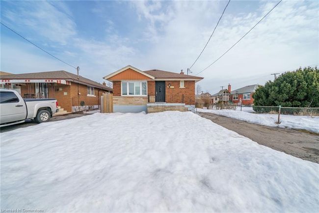 8 Shynal Ave, House other with 4 bedrooms, 2 bathrooms and 6 parking in Hamilton ON | Image 43