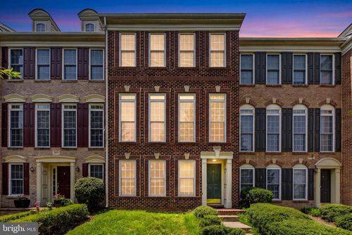 25806 Turlough Ter, CHANTILLY, VA, 20152-6351 | Card Image