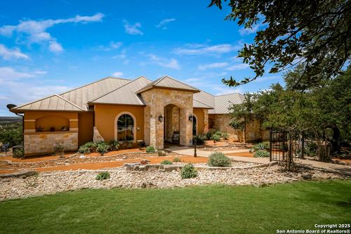 286 Settlers Way, Comfort, TX, 78013-5522 | Card Image