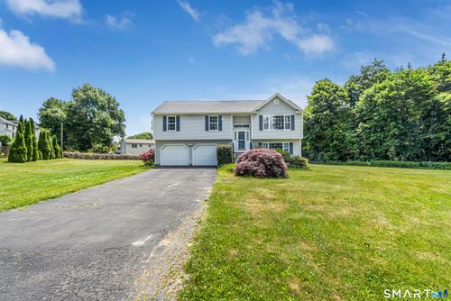 153 Westfield Ave, Ansonia, CT, 06401-1122 | Card Image