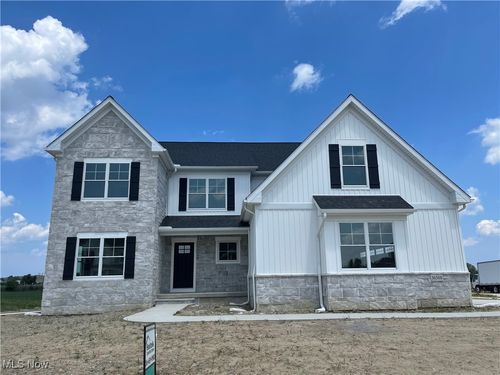 36500 W Shore Pkwy, North Ridgeville, OH, 44039-4304 | Card Image