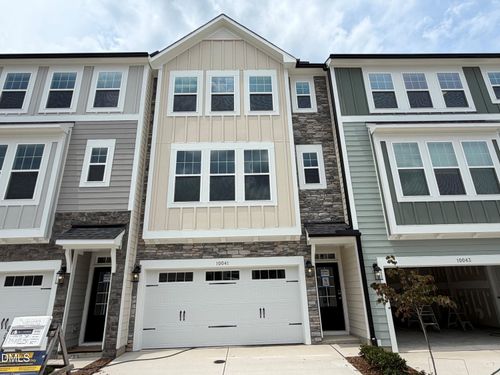 157-10041 Secluded Garden Dr, Apex, NC, 27523-8416 | Card Image