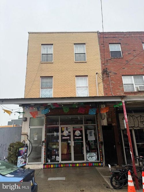 1135 S 9th St, PHILADELPHIA, PA, 19147-4662 | Card Image