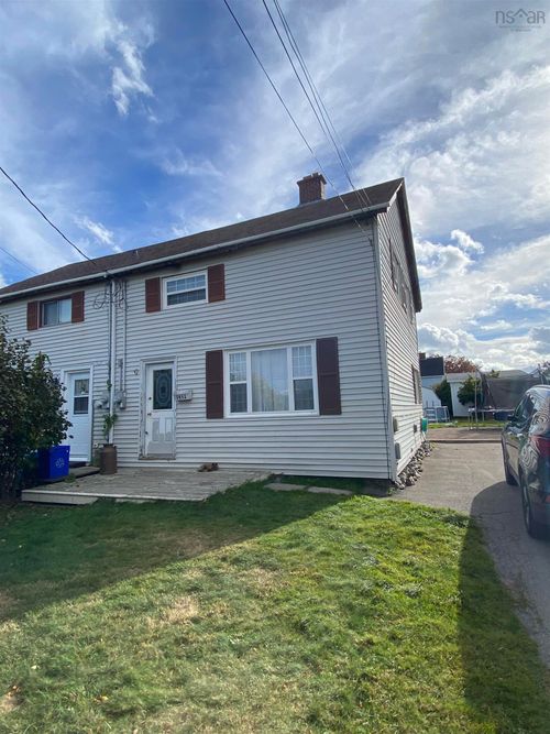 3452 Wilson Ave, New Waterford, NS, B1H1W9 | Card Image