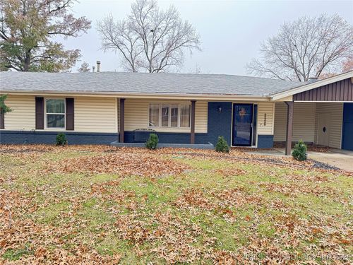 1335 N Mcfarland Pl, Claremore, OK, 74017-4229 | Card Image