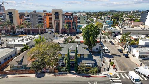 3690 6th Ave, San Diego, CA, 92103-4331 | Card Image