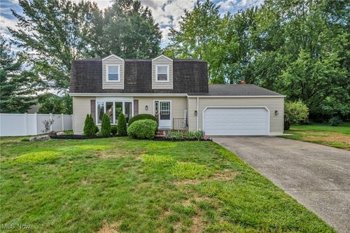 6047 Opal St, North Ridgeville, OH, 44039-2035 | Card Image