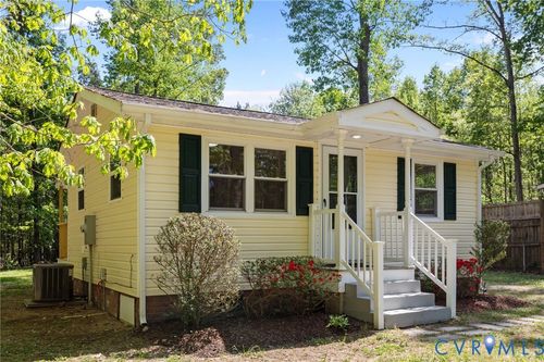 67 Deer Dr, Gum Spring, VA, 23065-2210 | Card Image