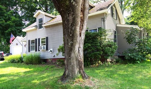 41 Worcester Street, Grafton, MA, 01519 | Card Image
