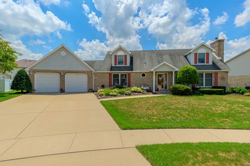 904 White Ln, New Lenox, IL, 60451-3332 | Card Image