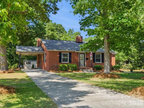 419 Knox St, Clover, SC, 29710-1525 | Card Image