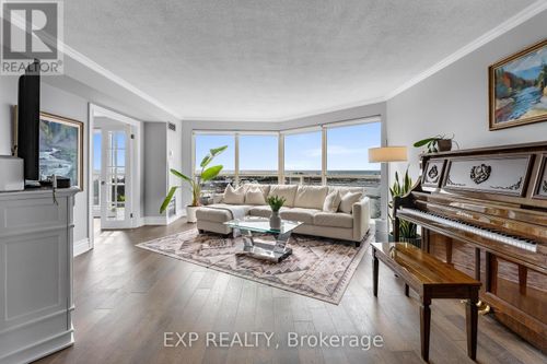 918-2261 Lake Shore Blvd W, Etobicoke, ON, M8V3X1 | Card Image