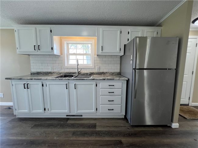 629 N State Highway 128, House other with 3 bedrooms, 2 bathrooms and null parking in Lakewood IL | Image 6