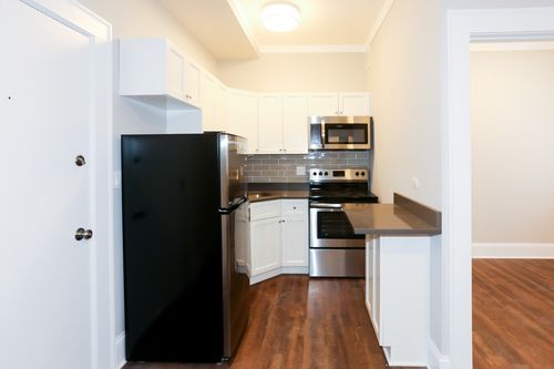 apt-105-817 W Lakeside Pl, Chicago, IL, 60640-6645 | Card Image