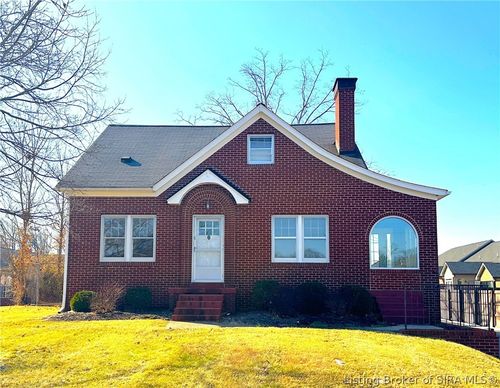 2829 Charlestown Rd, New Albany, IN, 47150-1913 | Card Image