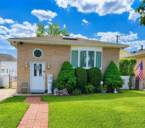 428 Lenevar Avenue, Staten Island, NY, 10309 | Card Image