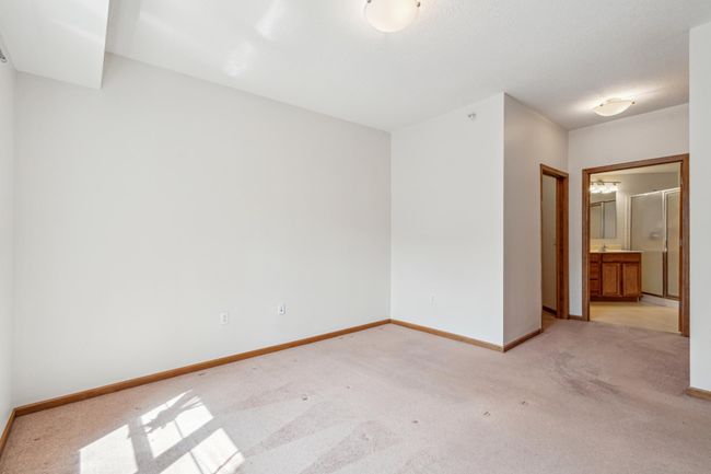 Bedroom | Image 11