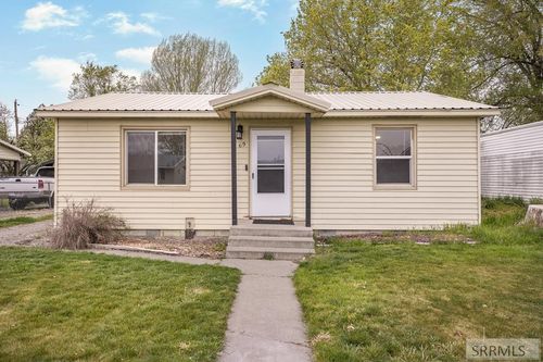 69 Johnson St, Blackfoot, ID, 83221-2668 | Card Image