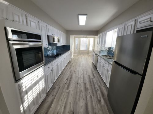 534 Shennandoah Dr, Desoto, TX, 75115-2990 | Card Image