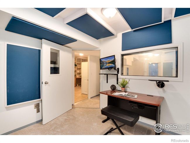 PODCAST ROOM | Image 32